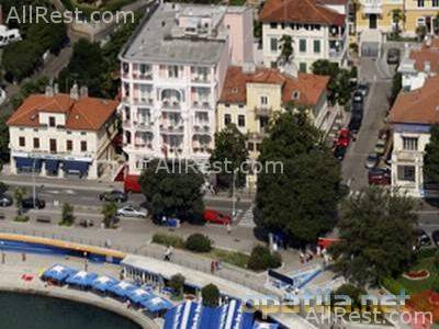 Mozart Hotel 1